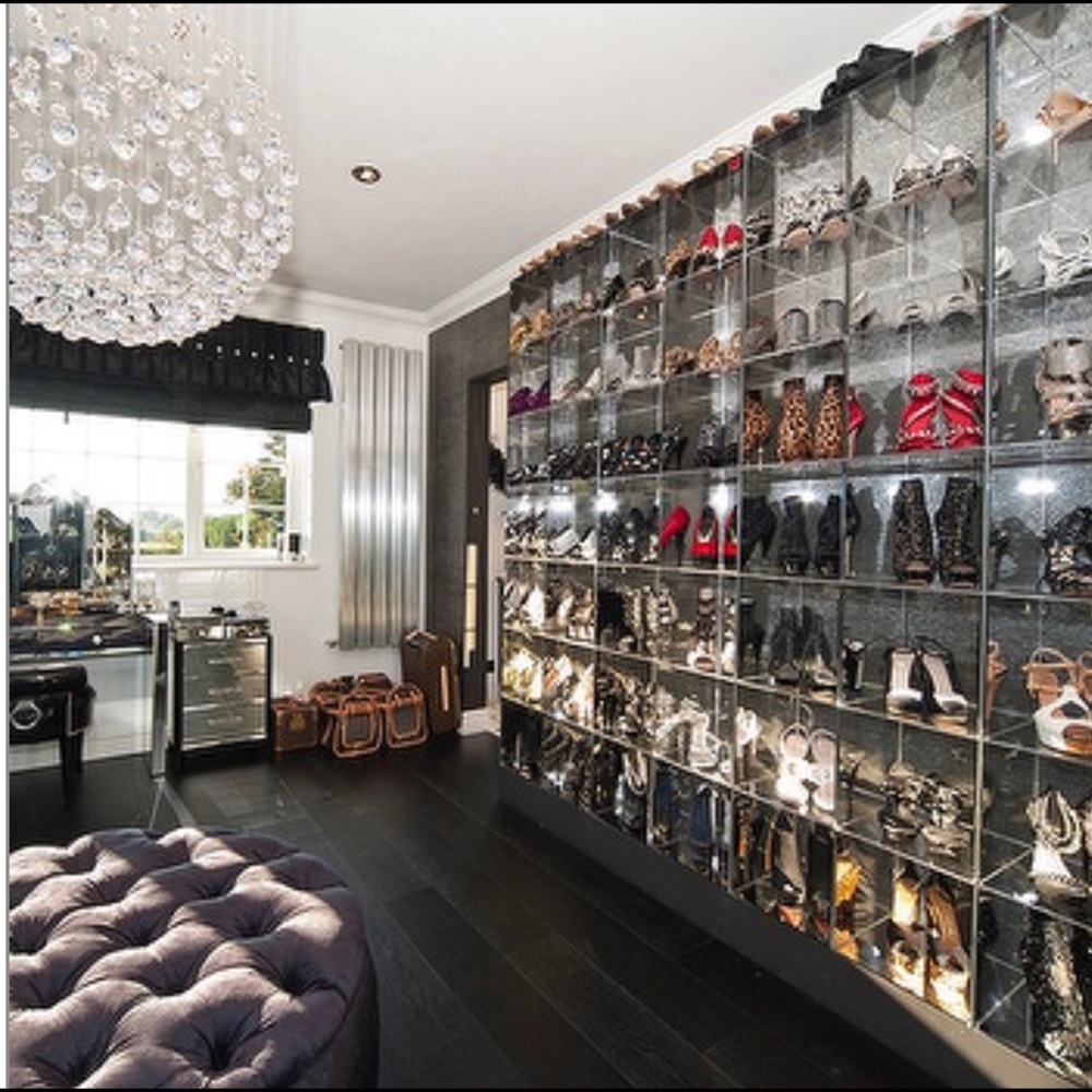 Meet your Posher, Ysella